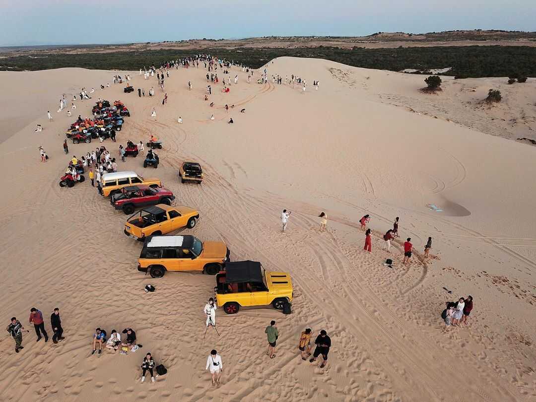 So dien thoai dat tour xe jeep tham quan mui ne bui gia travel