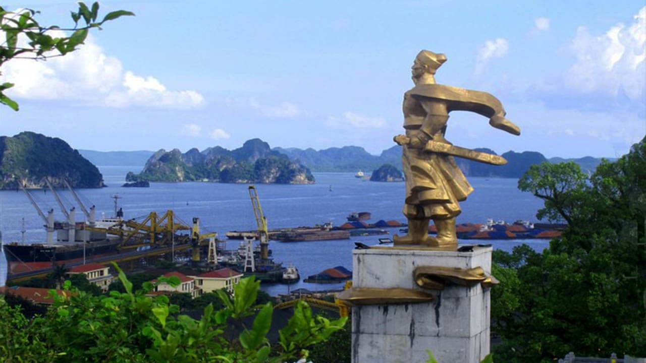 Den cua ong