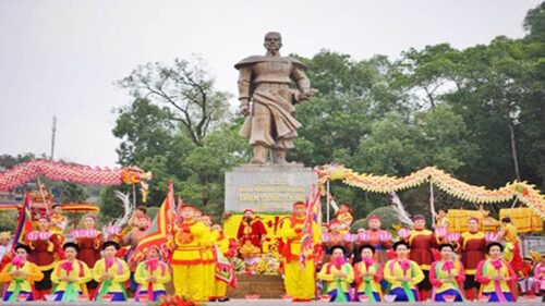 Tuong tran quoc tang o den cua ong