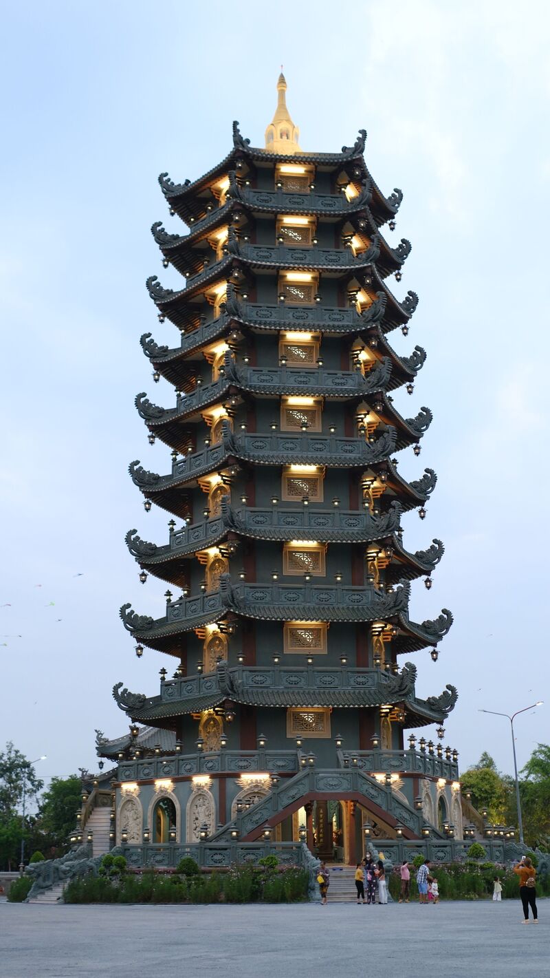 Chùa gòn kén 1