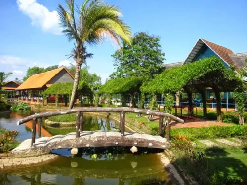 Khu du lịch bình mỹ